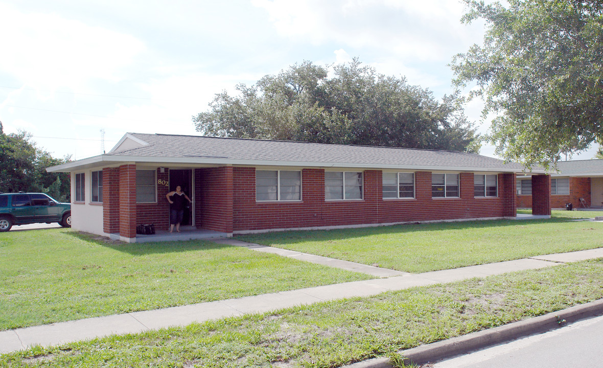 802-804 Blake Ave in Cocoa, FL - Building Photo