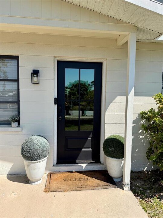 3157 Novus St in Sarasota, FL - Building Photo