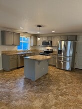 1215 SE 5th St in Battle Ground, WA - Building Photo - Building Photo