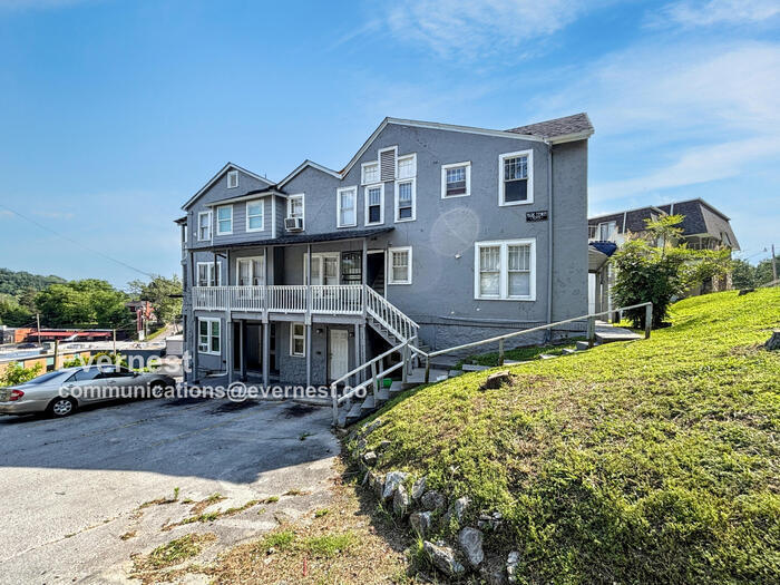 32 Woodlawn Dr in Chattanooga, TN - Building Photo