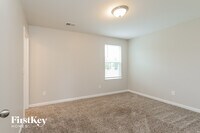 107 Sawyer Ln photo'