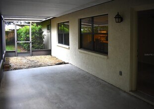 107 Hourglass Dr in Venice, FL - Building Photo - Building Photo