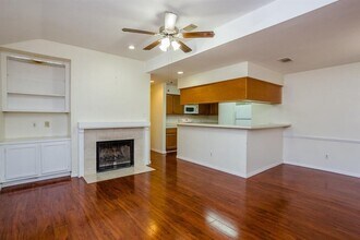 1103 Dulles Ave in Stafford, TX - Building Photo - Building Photo