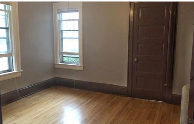 3022 N Oakland Ave in Milwaukee, WI - Building Photo - Building Photo