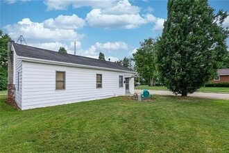 102 1/2 Home Ave in West Carrollton, OH - Building Photo - Building Photo