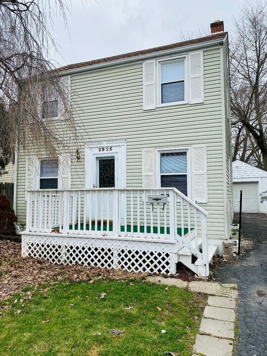 2925 Norwood St in Columbus, OH - Building Photo