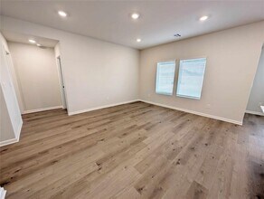 2917 Ember Dr in Oklahoma City, OK - Building Photo - Building Photo