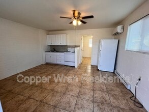 218 S 3rd St in Avondale, AZ - Foto de edificio - Building Photo