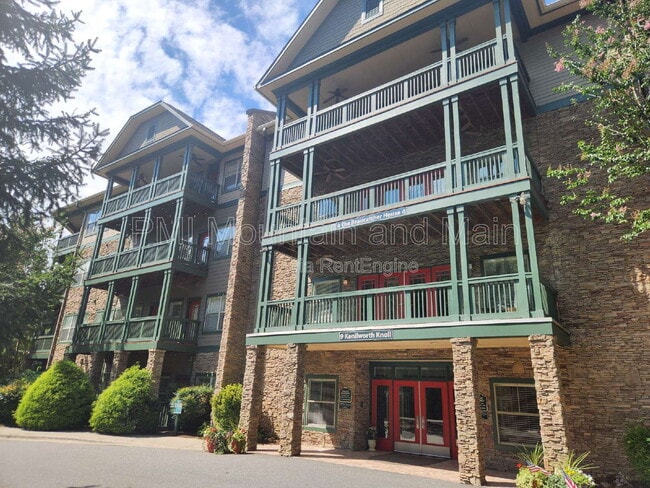 9 Kenilworth Knolls in Asheville, NC - Building Photo - Building Photo
