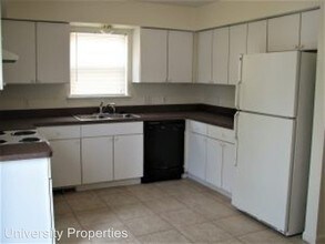 3711 Willow Run Dr in Toledo, OH - Building Photo - Building Photo