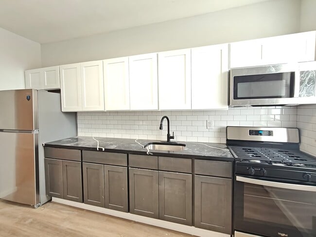 property at 713 S Ithan St