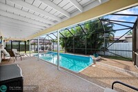 12092 Sugar Pine Trail in Wellington, FL - Foto de edificio - Building Photo