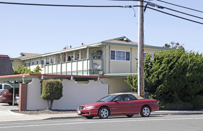 2027 Fairway Dr in San Leandro, CA - Building Photo - Building Photo