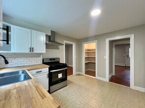 2525 Woodland Dr in Charlottesville, VA - Building Photo - Building Photo