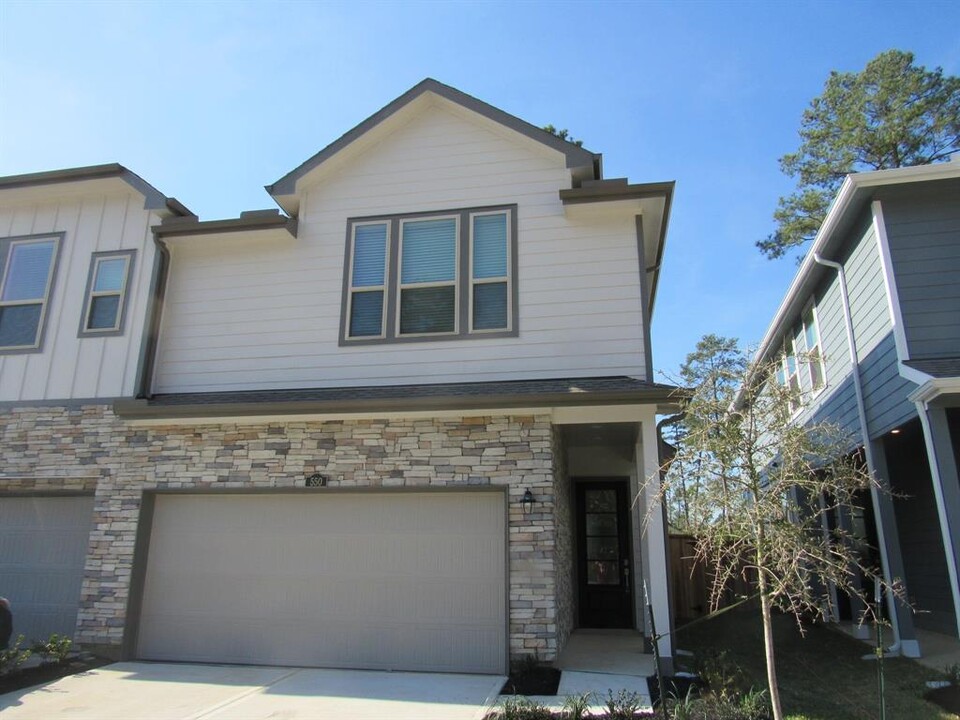 550 Dry Fork Ln in Conroe, TX - Building Photo