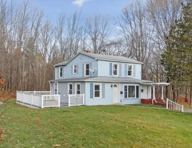 9391 Maplewood Ave Rentals in Portsmouth, NH