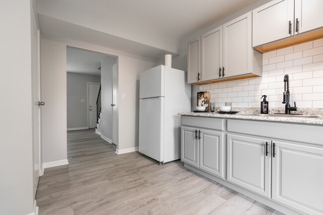 Carpenter Apartments in Louisville, KY - Foto de edificio - Interior Photo