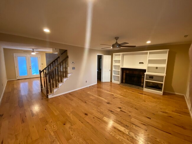 property at 524 Pine Tops Ct