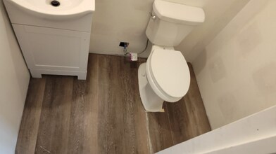 207 Old Cove Rd in Liverpool, NY - Building Photo - Building Photo