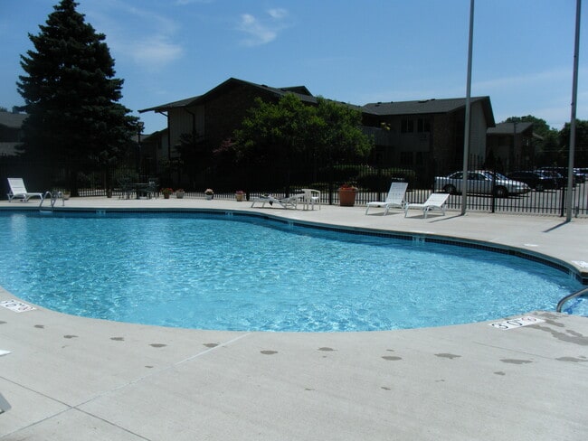 Windpoint Apartments in Racine, WI - Building Photo - Building Photo