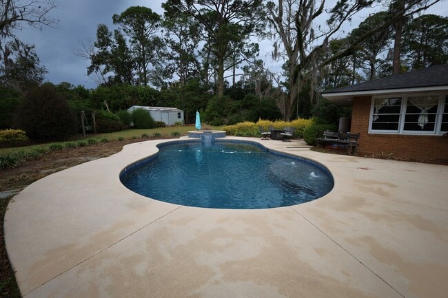 2524 Jerry Jones Dr in Valdosta, GA - Building Photo - Building Photo