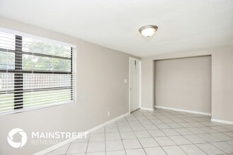 1367 NE 27th St in Pompano Beach, FL - Foto de edificio - Building Photo