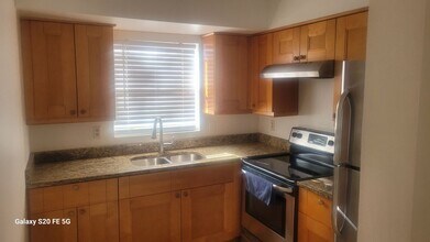 3910 44th St N in St. Petersburg, FL - Foto de edificio - Building Photo