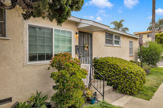 2215 S Mesa St in San Pedro, CA - Building Photo - Building Photo