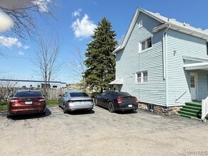1816 Military Rd in Buffalo, NY - Building Photo - Building Photo