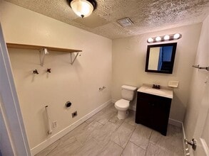 1083 N 150 W in Orem, UT - Building Photo - Building Photo