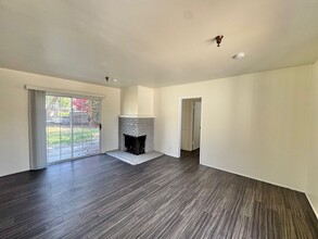 1931 Ervilla Pl in Pomona, CA - Building Photo - Building Photo