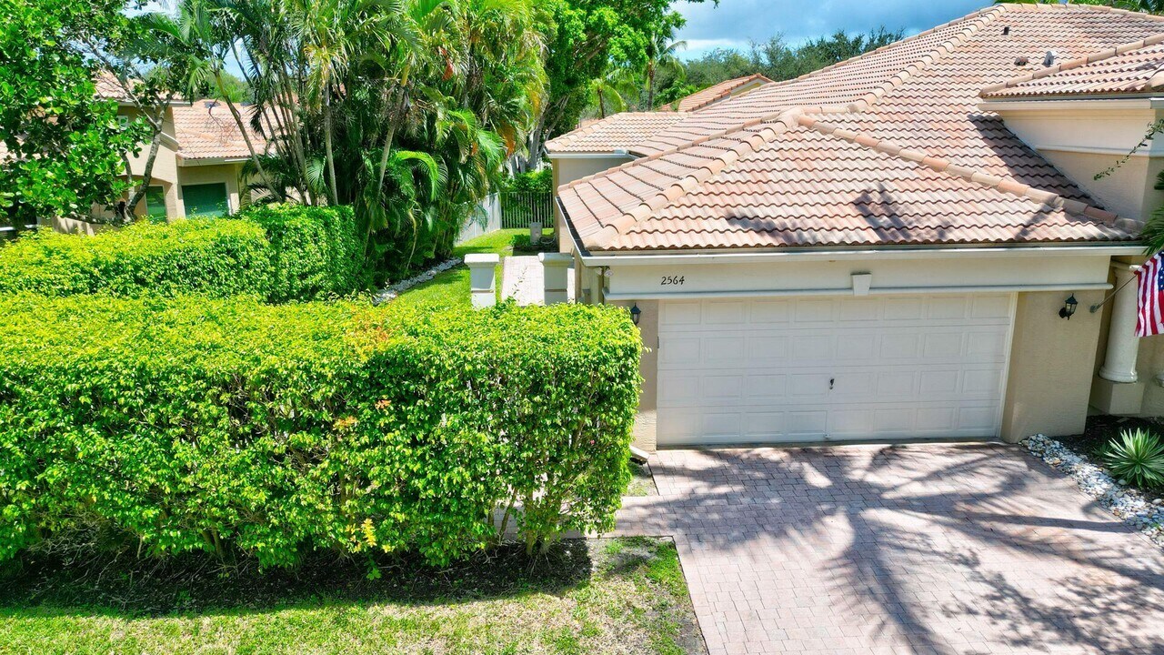 2564 Sandy Cay in West Palm Beach, FL - Building Photo