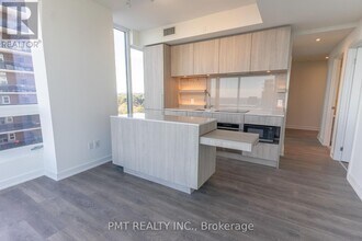 28 Ann St in Mississauga, ON - Building Photo - Building Photo