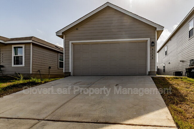 8140 Nube Medina in San Antonio, TX - Building Photo - Building Photo
