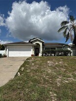 1560 Bavon Dr in Deltona, FL - Building Photo