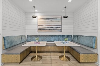 Meeder Flats Apartment Homes in Cranberry, PA - Foto de edificio - Building Photo