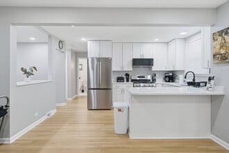 12804 W Playfield Dr in Midlothian, IL - Building Photo - Building Photo