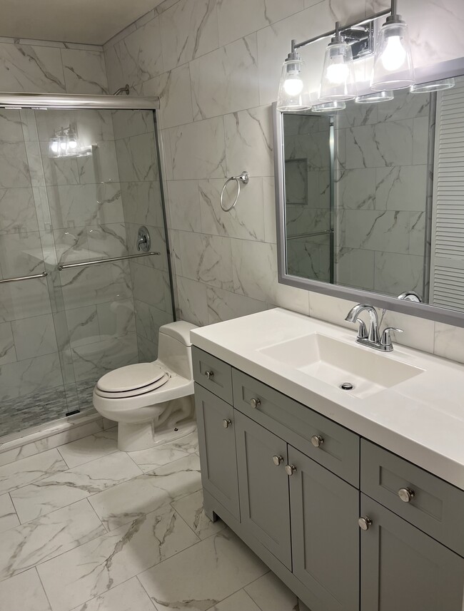 10441 Mahogany Key Cir in Miami, FL - Building Photo - Building Photo