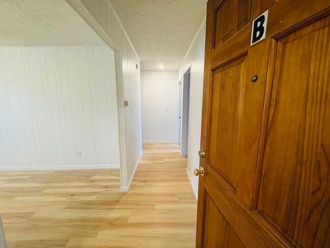 3472 University Ave, Unit B in Morgantown, WV - Building Photo - Building Photo