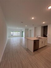 471 Thompson Vlg Ave in Apopka, FL - Building Photo - Building Photo