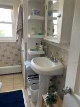 3721 Broadway, Unit Apartment 2 in Allentown, PA - Foto de edificio - Building Photo