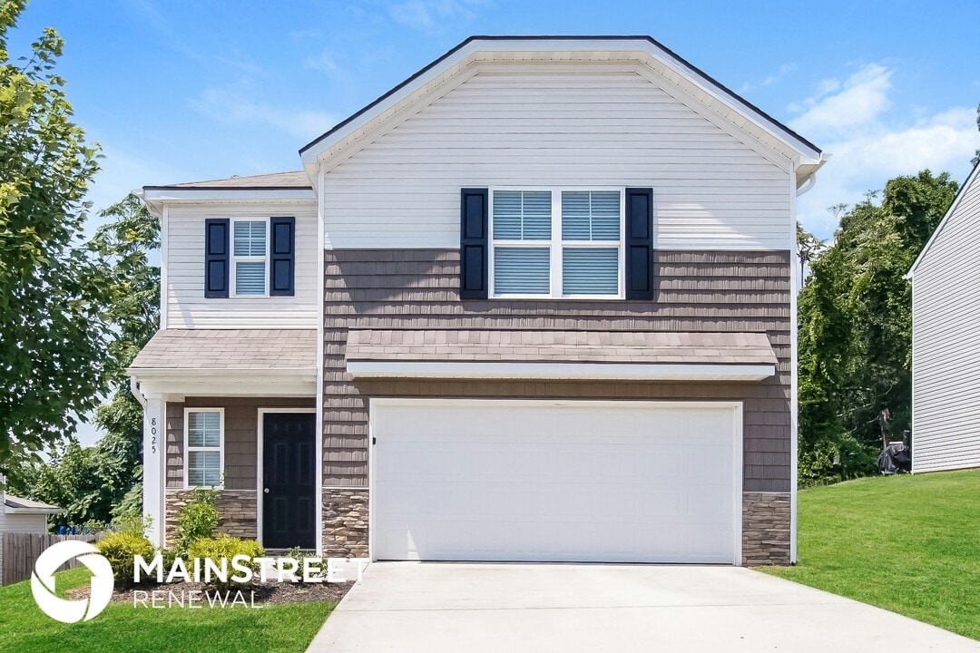 8025 Free Range Ln in Knoxville, TN - Building Photo