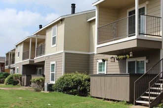 Aviare Place in Midland, TX - Foto de edificio - Building Photo