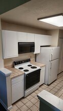 8170 Mountain View Dr in Pleasanton, CA - Building Photo - Building Photo