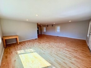 2817 W 41st Ave in Kansas City, KS - Building Photo - Building Photo