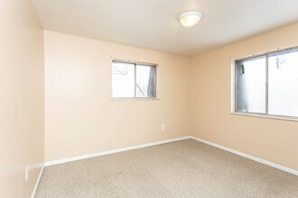Flats at 1991 in Columbus, OH - Building Photo - Interior Photo