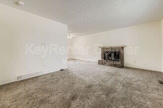 1243 S Johnson Way in Lakewood, CO - Building Photo - Building Photo
