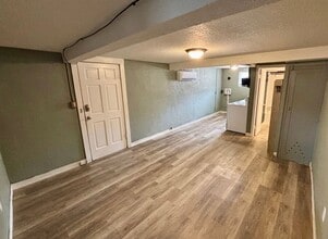 412 S 10th St in Manhattan, KS - Building Photo - Building Photo