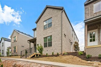 2357 E Amherst Aly in Fayetteville, AR - Building Photo - Building Photo