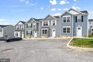 485 Peleton St in Hagerstown, MD - Building Photo